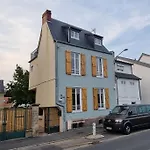 Caen Au Fil De L\'Eau